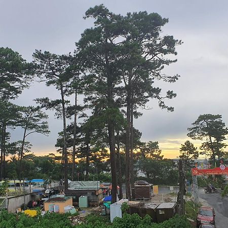 Duy Hotel Dalat Exteriör bild